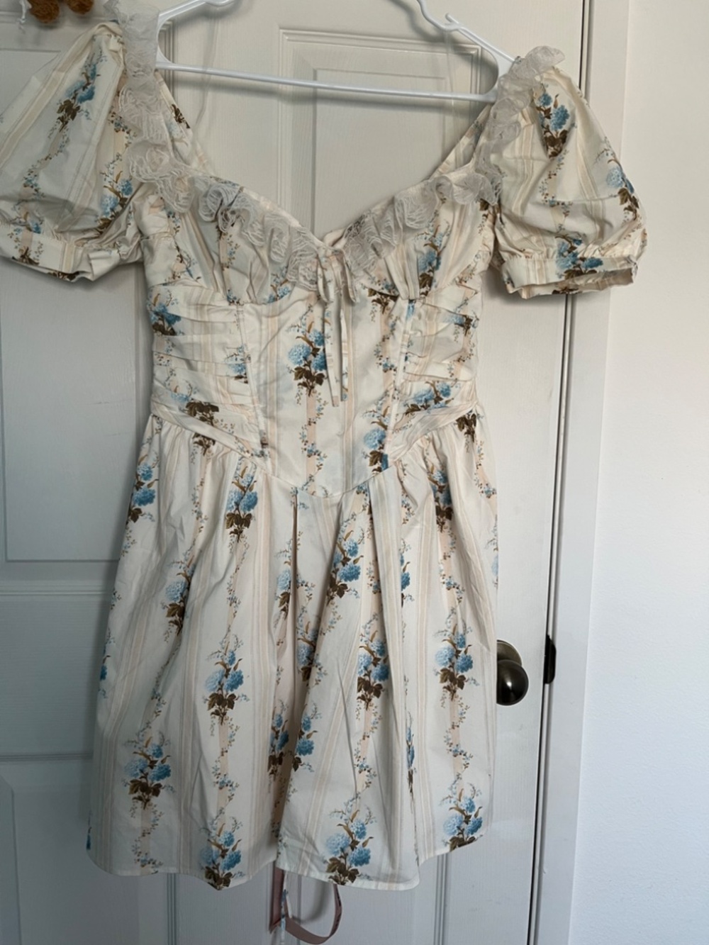 ISSA - Cream Floral Print Cotton Mini Dress - Picture 4 of 6
